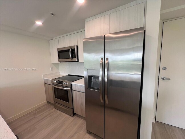 Foto del edificio - 2285 SW 27th St