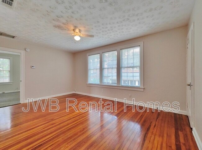 Foto del edificio - 1314 Landon Ave