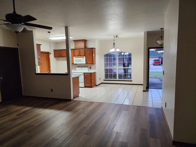 Foto del edificio - 1036 NW 14th St