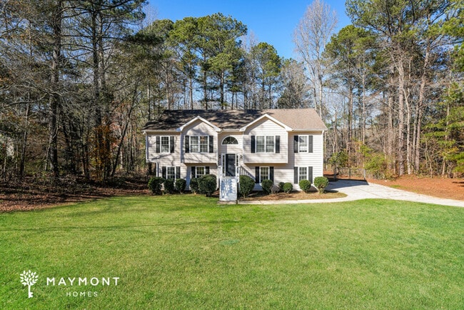 Building Photo - 150 Lakeside Dr