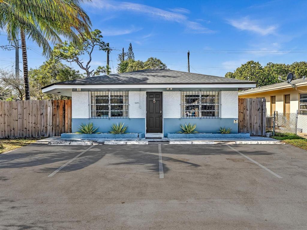 Foto principal - 1201 NW 5th Ave
