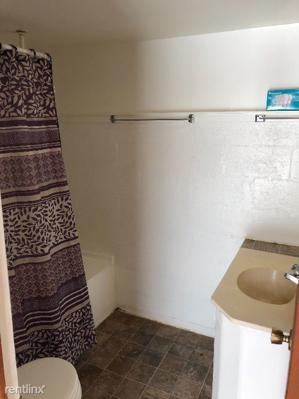 Building Photo - 1 br, 1 bath House - 1227 Ave. D 3 Unit 3