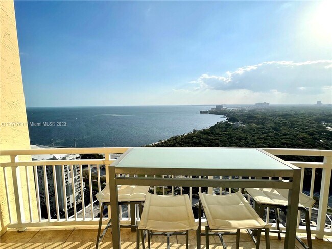 Building Photo - 2475 Brickell Ave