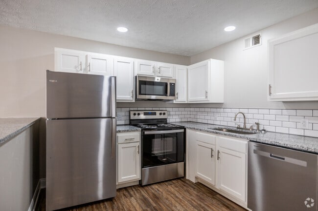 Interior Photo - The Landing at Tates Creek