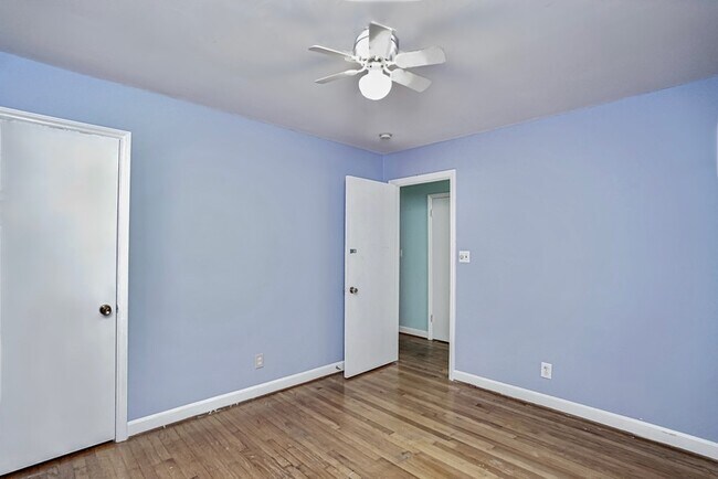 Foto del edificio - 130 Heather Dr