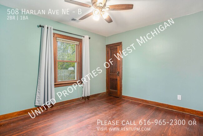 Building Photo - Available Now | Cozy Upper-Level 2 Bedroom...