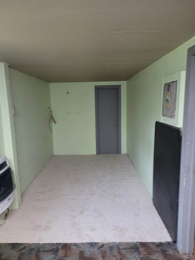 Building Photo - 216 Mozingo Rd