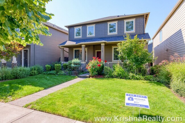 Building Photo - Lovely 4 BD* 2.5 BA* + Tech Niche! Single ...