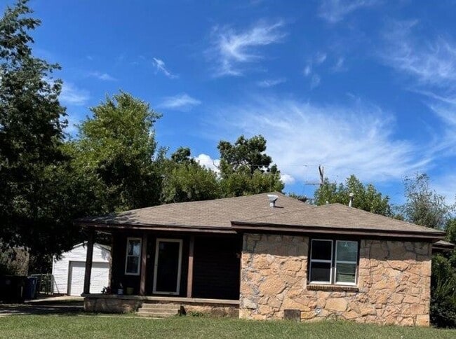 Photo - 409-411 Babb Drive Apartment