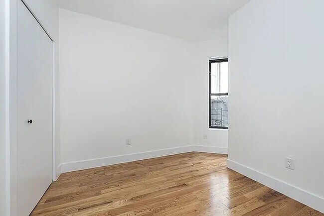 Foto del edificio - 808 Prospect Place