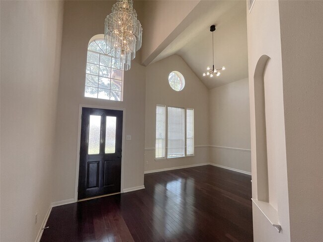 Foto del edificio - 2126 Winding Hollow Dr