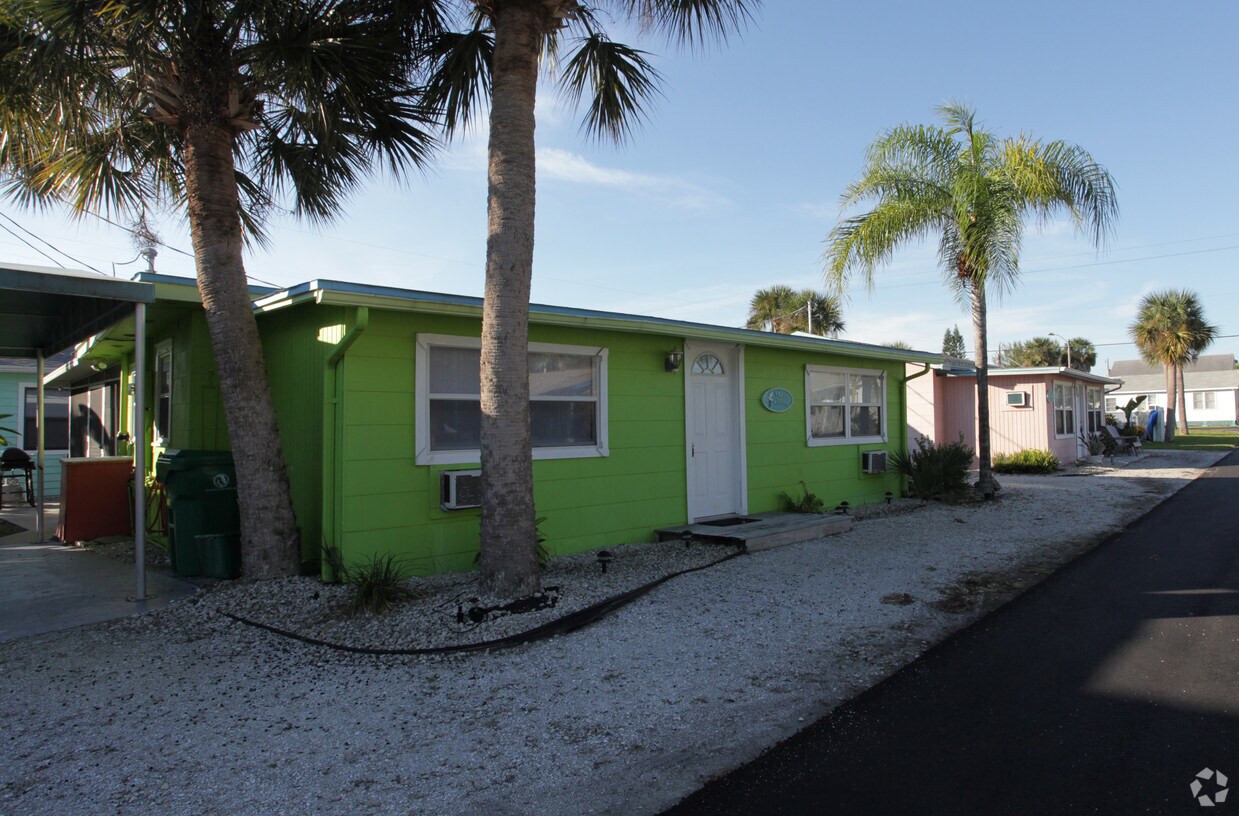 Foto del edificio - 115 Friendship Ln