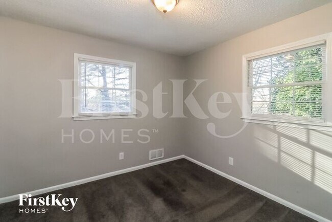 Foto del edificio - 55 Grant Dr NW