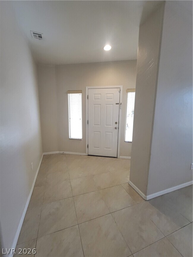 Foto del edificio - 6729 Curlews Ct