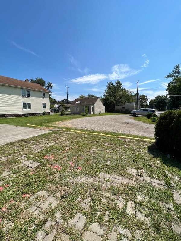 1043 E 17th Ave, Columbus, OH 43211 House Rental in