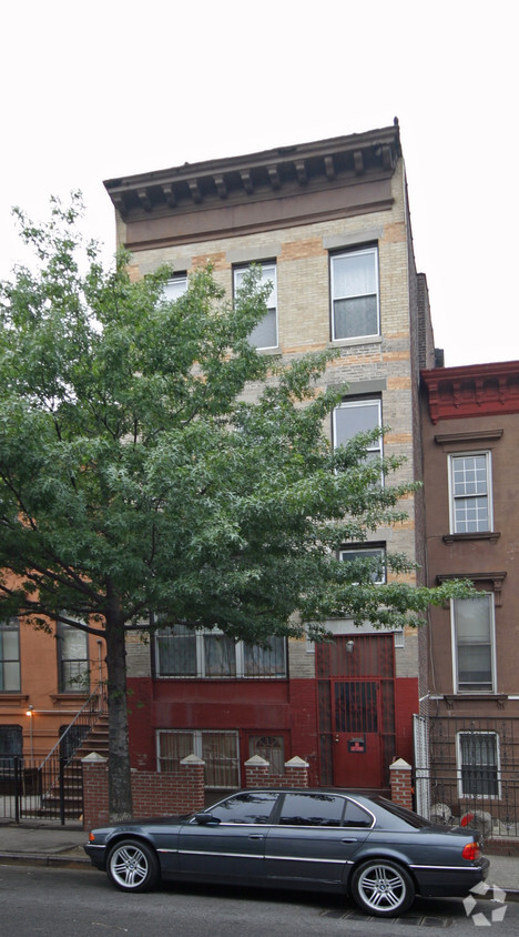 Primary Photo - 100 Malcolm X Blvd