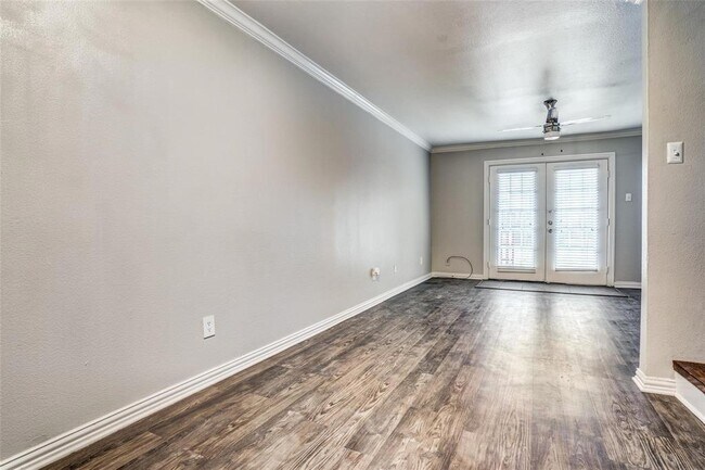 Building Photo - 4335 Cedar Springs Rd
