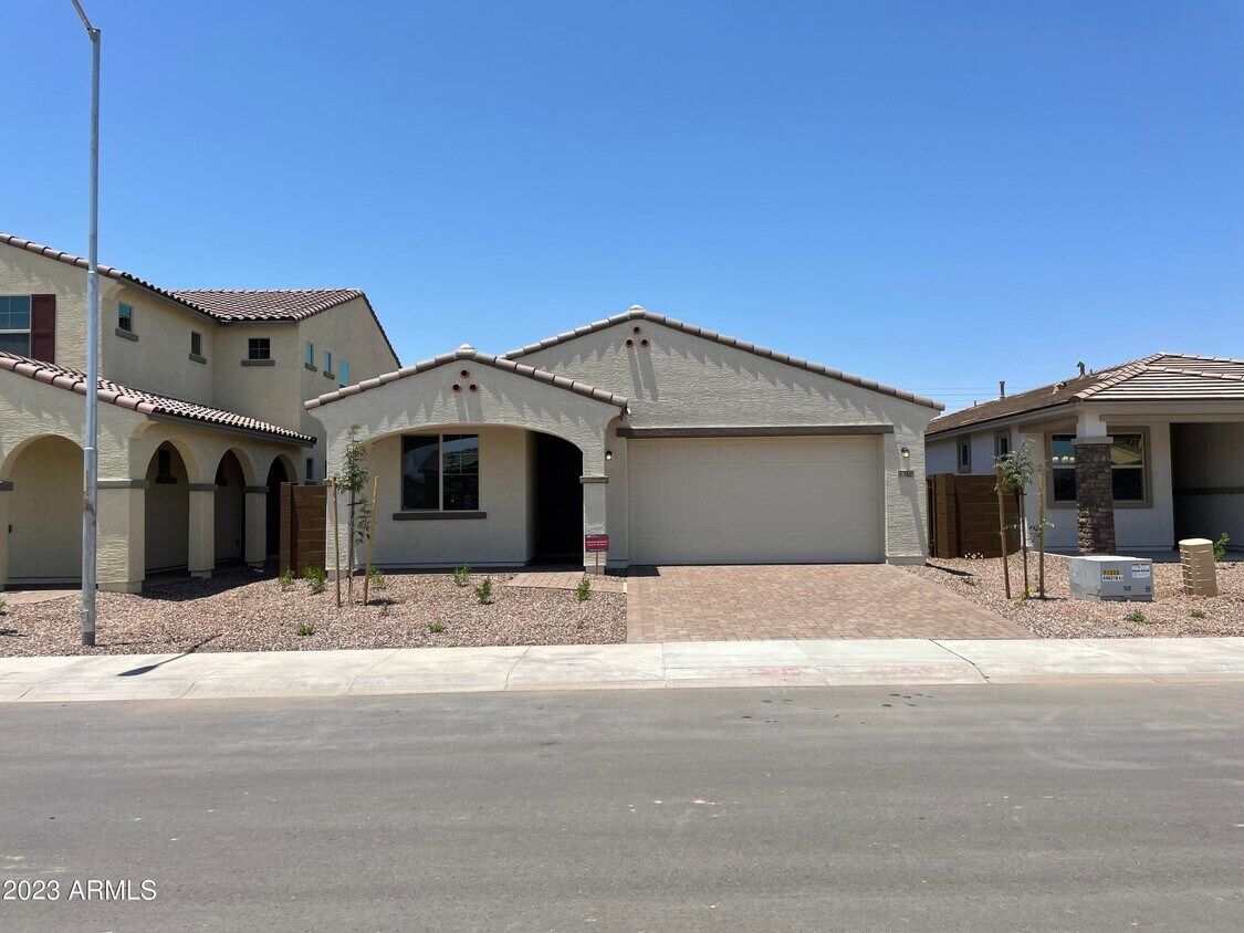 5310 N 90th Dr, Glendale, AZ 85305 House for Rent in Glendale, AZ