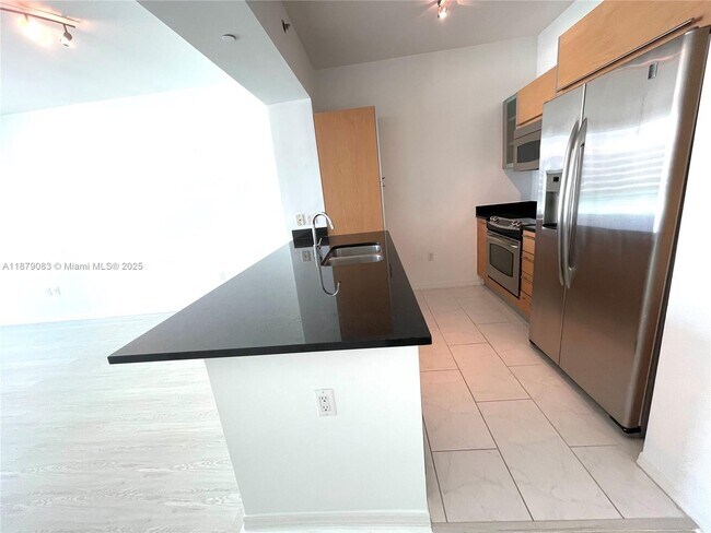 Foto del edificio - 950 Brickell Bay Dr