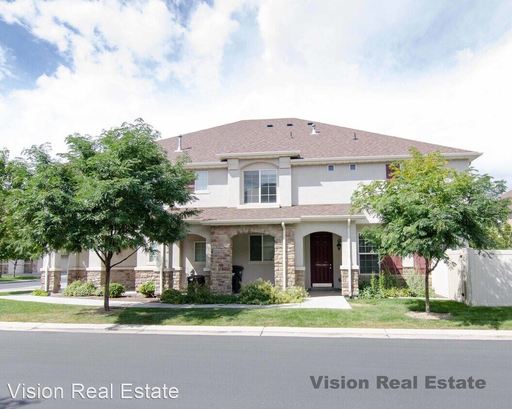 Primary Photo - 3 br, 2.5 bath House - 1054 W 70 N