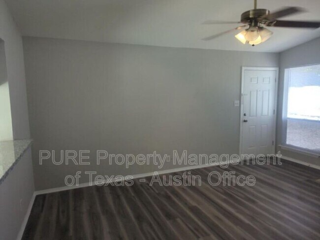 Foto del edificio - 6604 Scrub Oak Ln