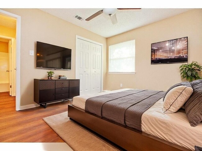 Foto del edificio - 4903 Merritt Dr