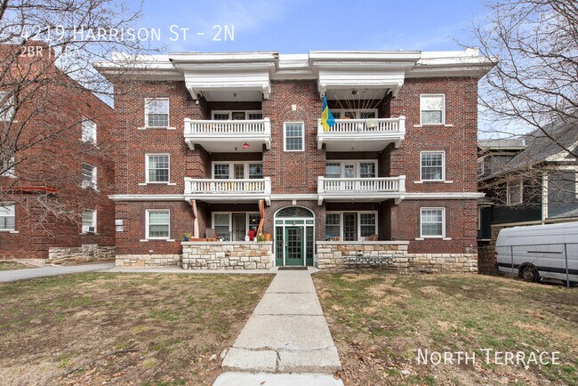 Foto del edificio - 4219 Harrison St