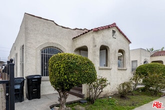 Building Photo - 138 W 82nd St