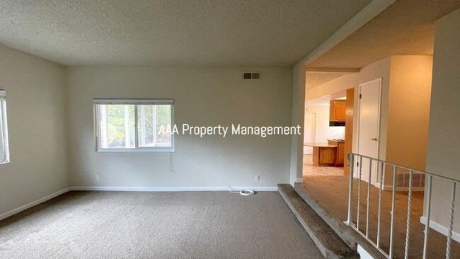 Building Photo - Concord Immaculate 4 bedroom 2 bath home, ...