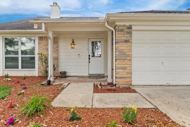 Foto del edificio - 3915 Flintrock Ln