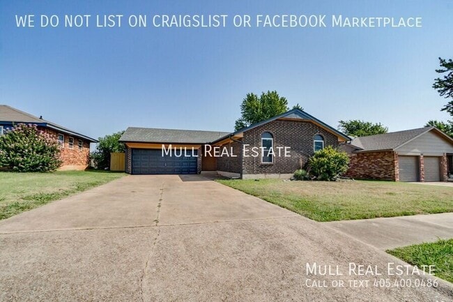 Photo - 913 NE 6th Street- House
