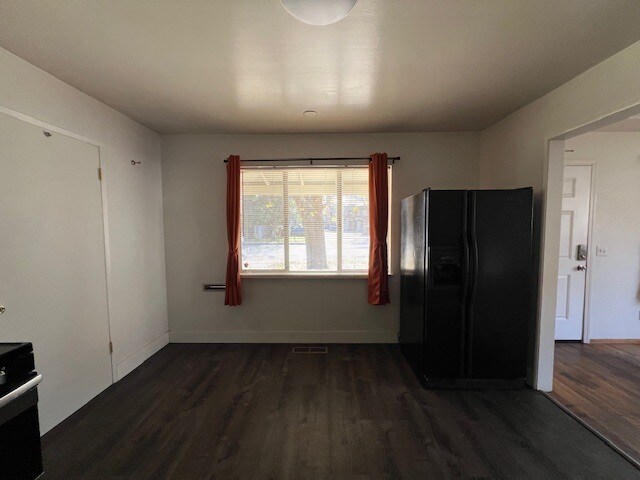 Foto del edificio - 644 W 4th Ave