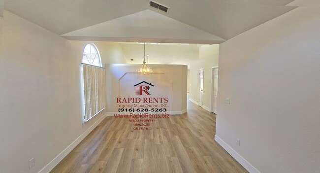 Foto del edificio - 8477 Ceonothus Ct