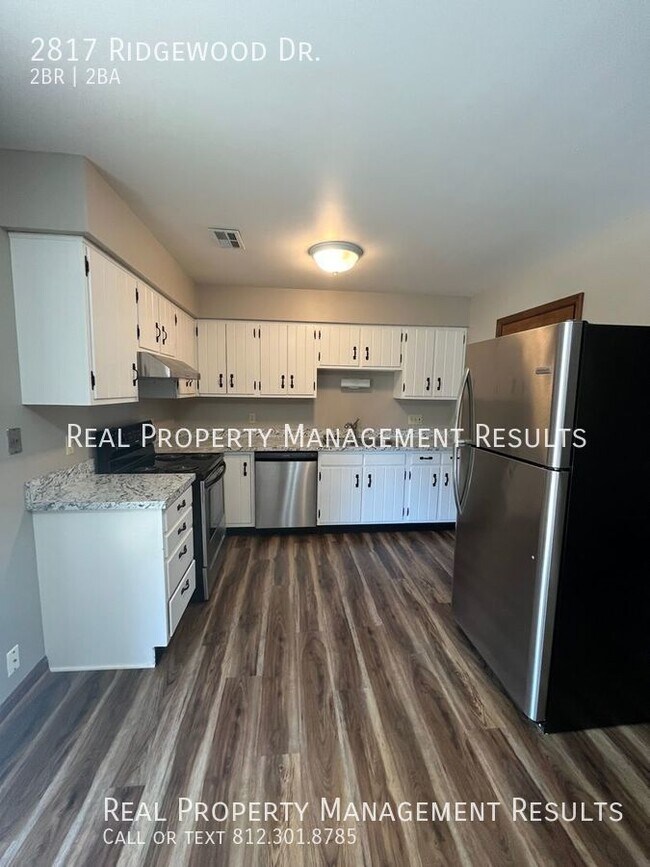 Building Photo - 2 Bedroom, 1.5 Bath Duplex, North Side