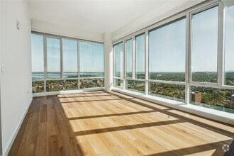 Building Photo - 50 Clinton Pl