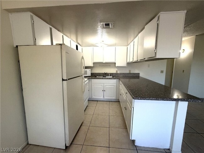 Building Photo - 3440 Civic Center Dr
