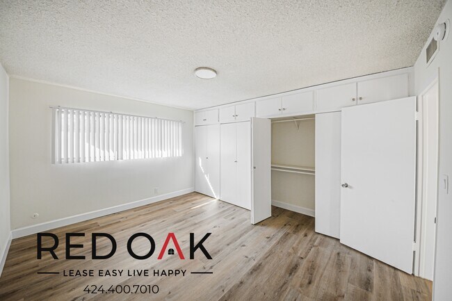 Foto del edificio - Incredible One Bedroom with Stainless Stee...