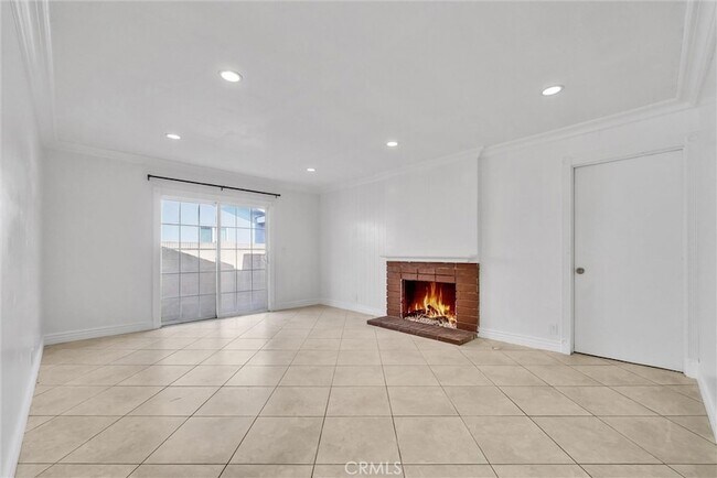 Foto del edificio - 8801 Mays Ave