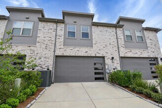 Building Photo - 16635 Bristol Steel Ln