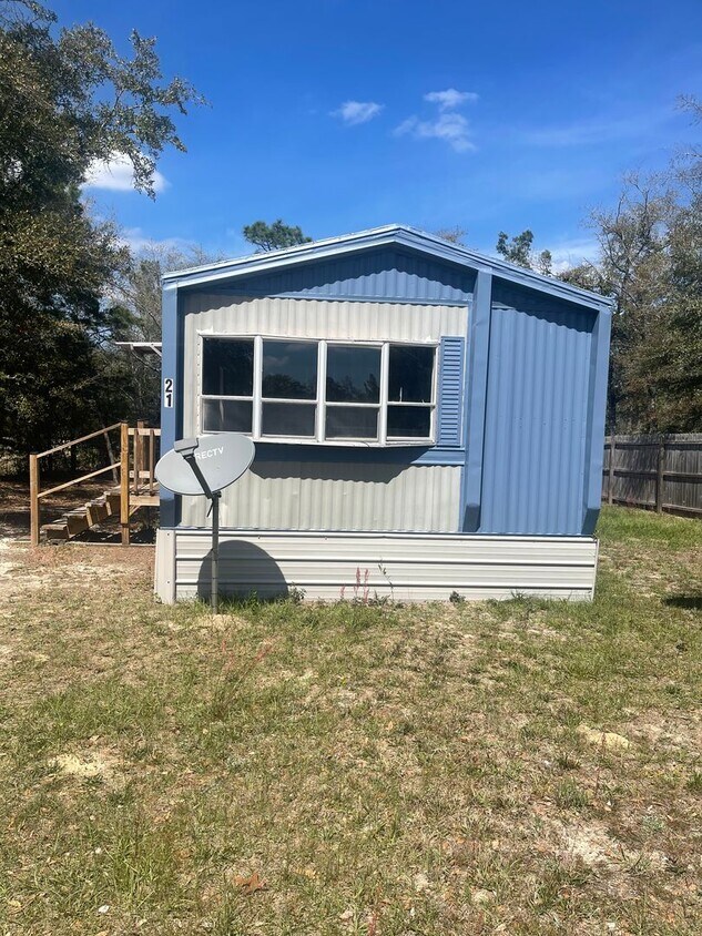 Primary Photo - 21 E Juniper Ave