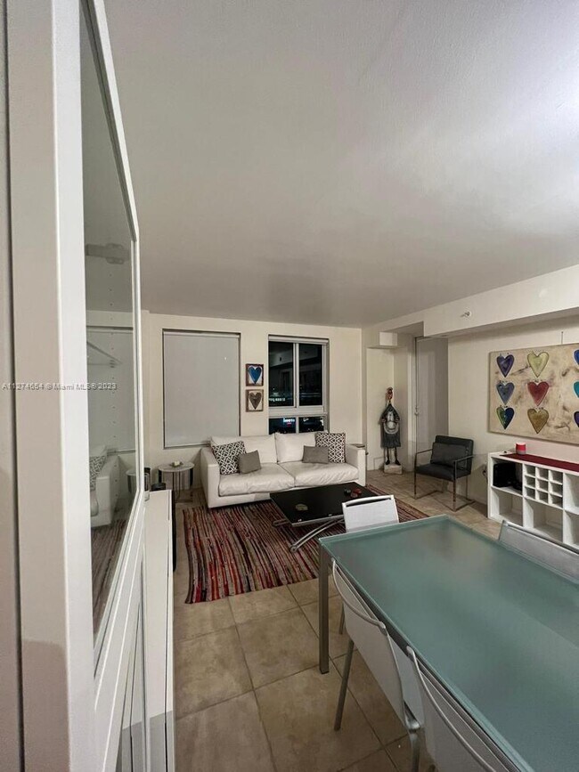 Foto del edificio - 7355 SW 89th St