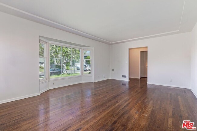 Foto del edificio - 7719 Hosford Ave