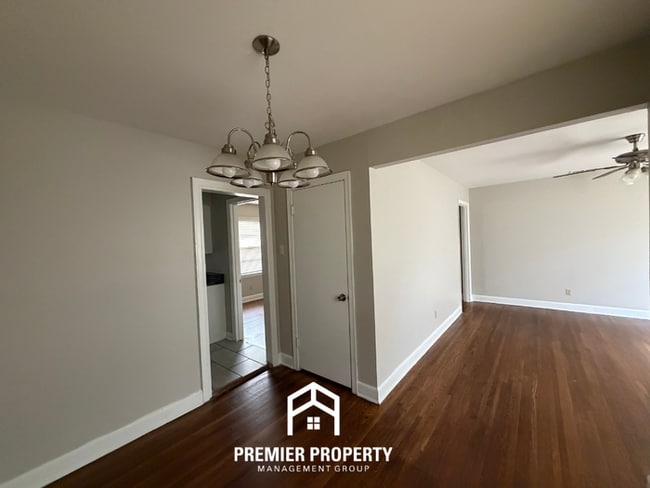 Building Photo - 4469 Leatherwood Ave