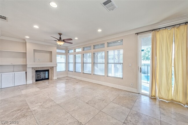 Building Photo - 2175 Fountain Springs Dr