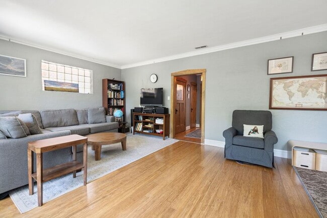 Foto del edificio - 2924 W Giddings St