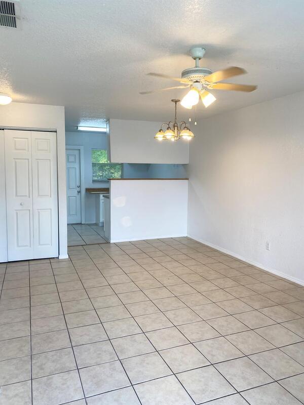 Foto del edificio - 231 E Cypress St