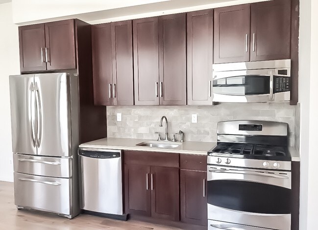 Foto del edificio - SUN BLASTED XL 5BR/2BA+W/D IN UNIT IN TRIBECA