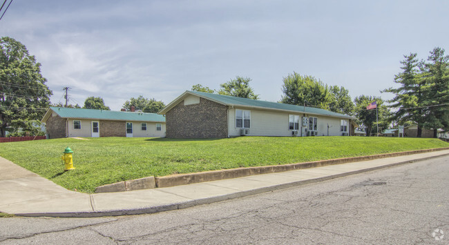 Building Photo - Walnut Street Apartments