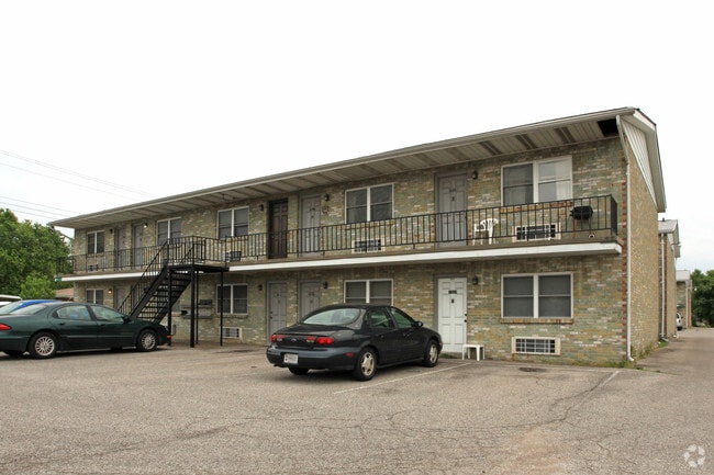 Building Photo - 1401-1439 N Roosevelt Ave