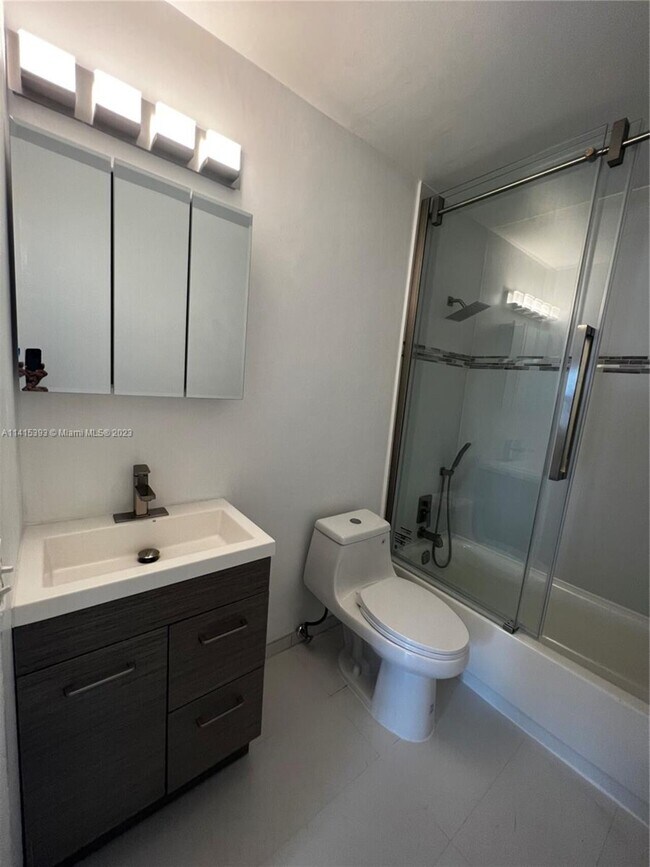 Building Photo - 3536 NE 168th St # 301